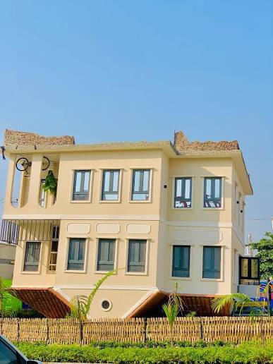 Landmark Upside Down House