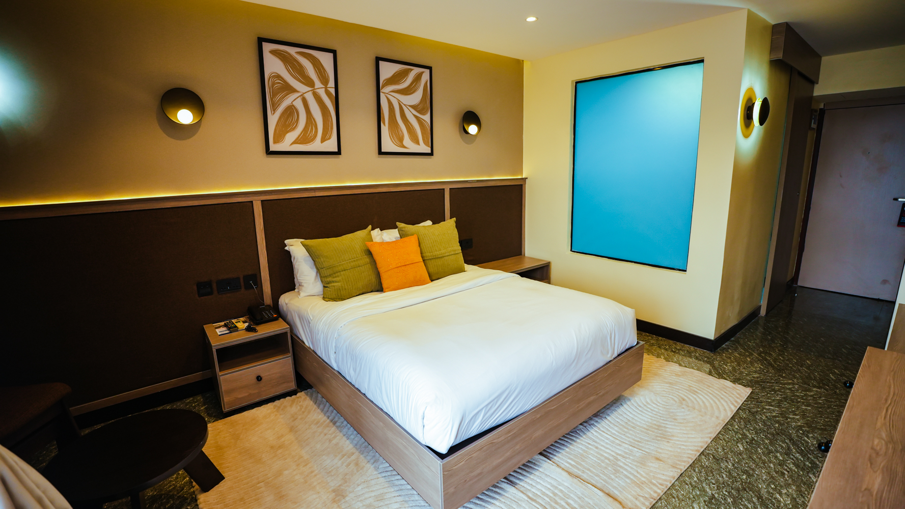 Diplomatic Suite thumbnail 2